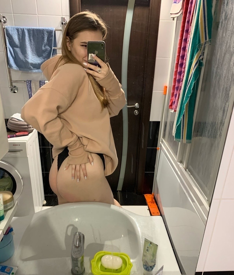 Дашка привлекальеная девушка из Успенки цена от 4000 руб