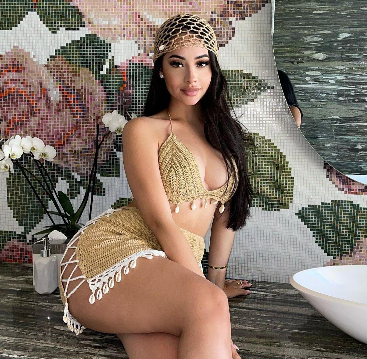 Олеся привлекальеная девушка из Успенки цена от 6000 руб