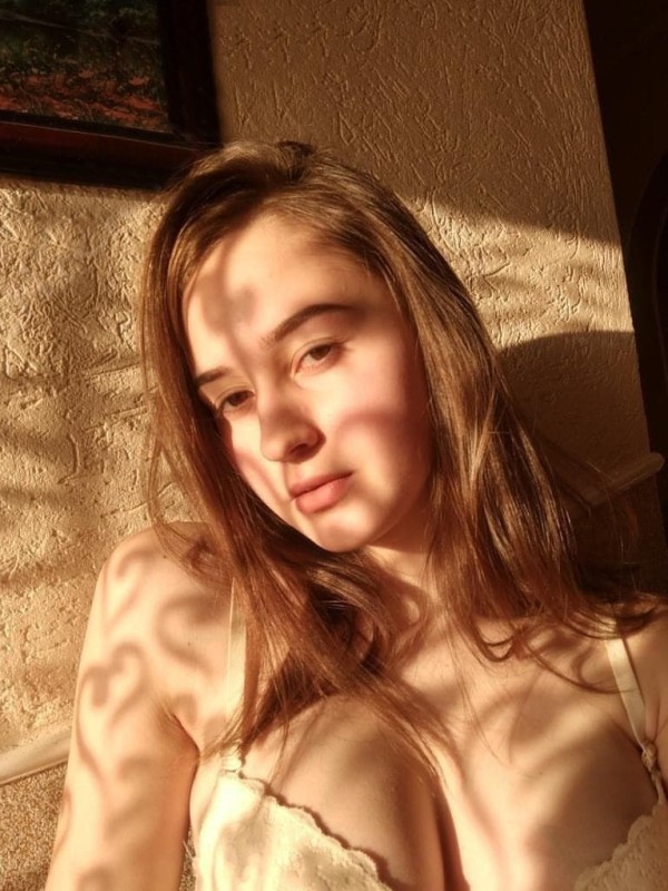 Анна привлекательная девушка из Успенки цена от 3000 руб