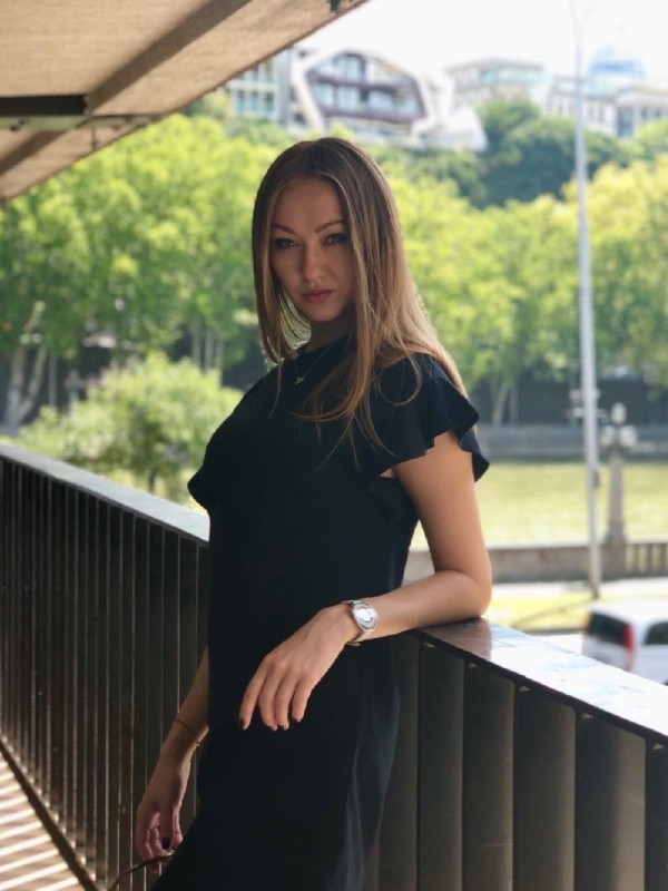 Клава привлекательная девушка из Успенки цена от 3500 руб