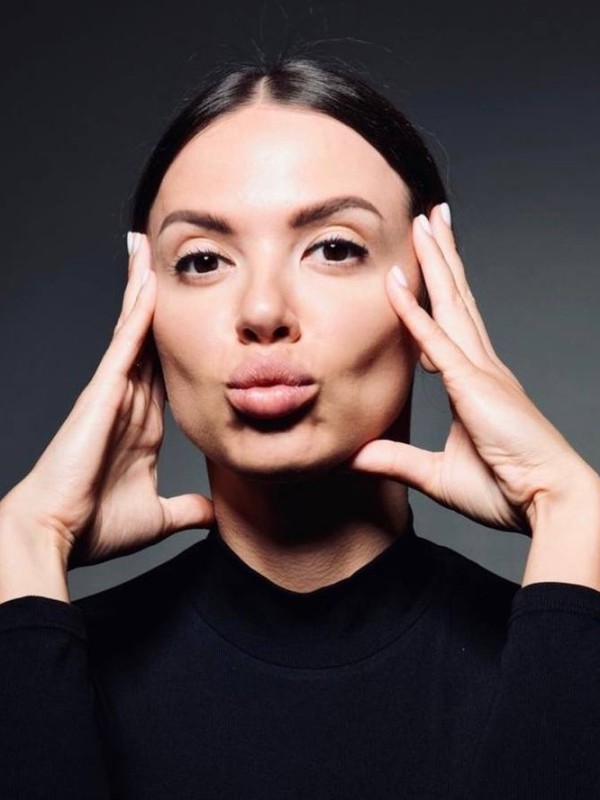 Мира привлекательная девушка из Успенки цена от 3000 руб