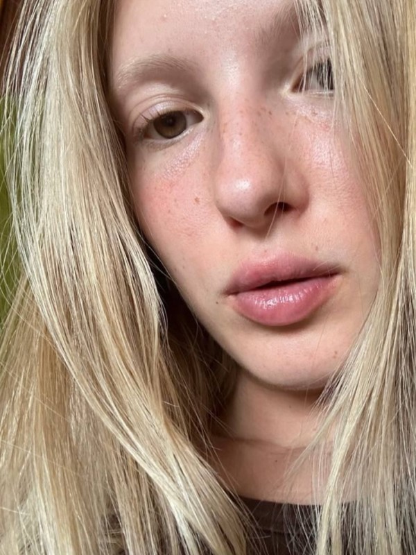 Марья привлекательная девушка из Успенки цена от 5000 руб